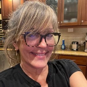 Meet your Posher, Mayra